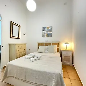  Apartamento Santa Paula. Centrico Y Acogedor. España